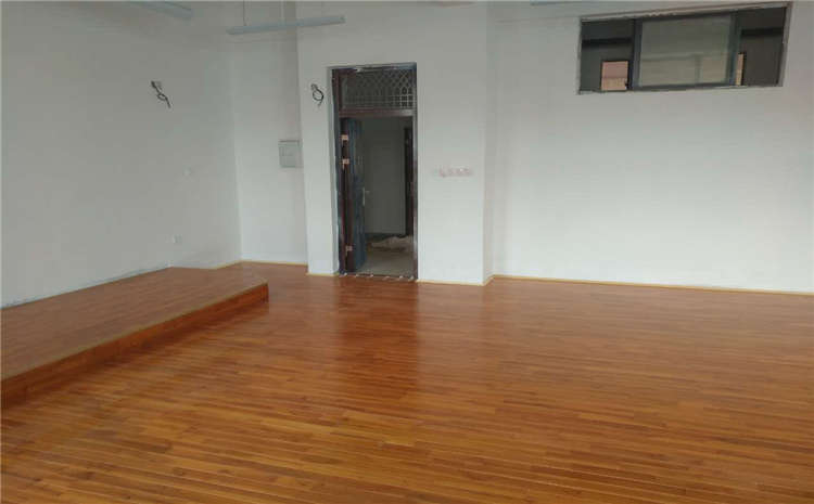 體育木地板安裝驗收什么?