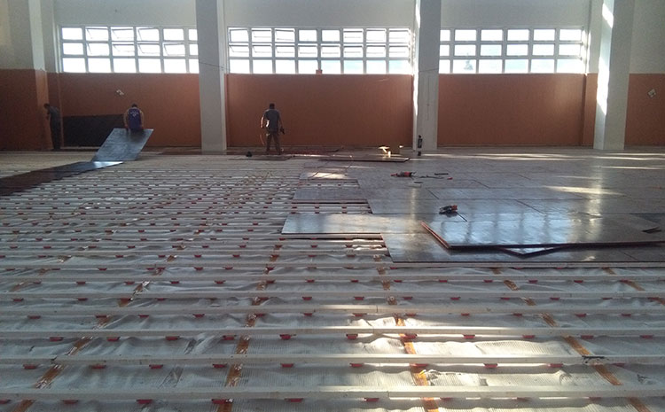 松木體育運動地板多少錢一平米?