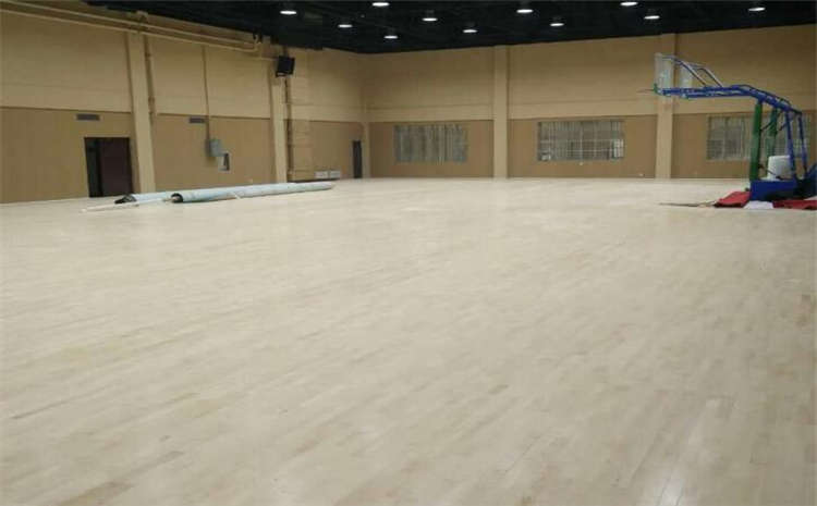 硬木企口風雨操場地板市場價格表