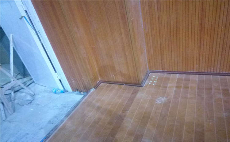 20厚舞臺(tái)木地板結(jié)構(gòu)