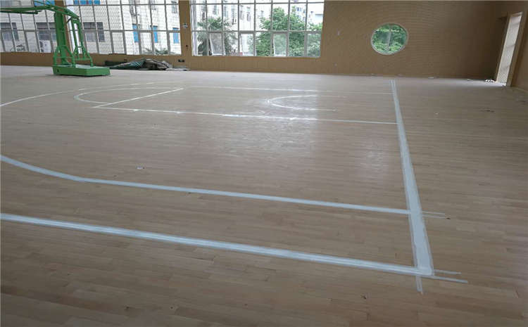 松木運動體育地板造價是的多少?