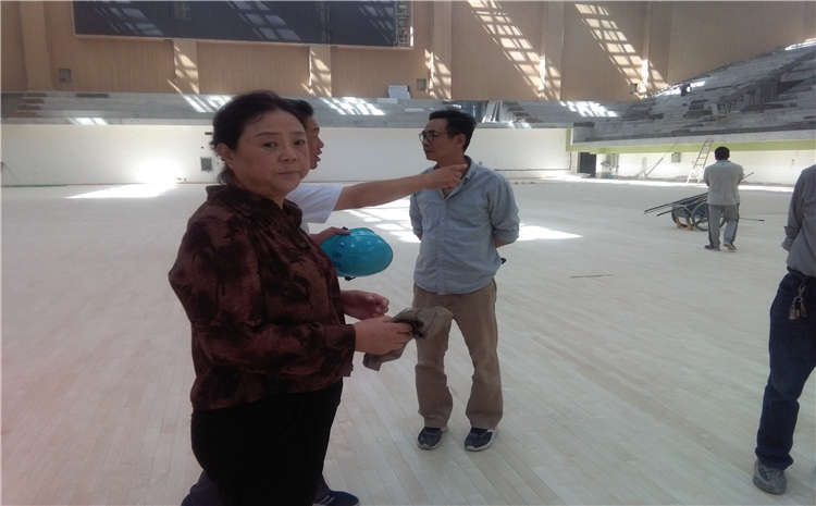 柞木體育木地板廠家去哪找?