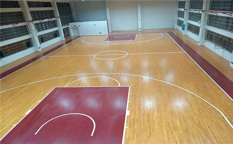 松木籃球館木地板多少錢一平米?