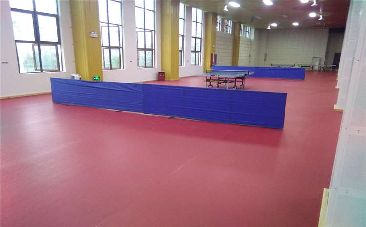 硬木企口籃球館木地板怎么維修?