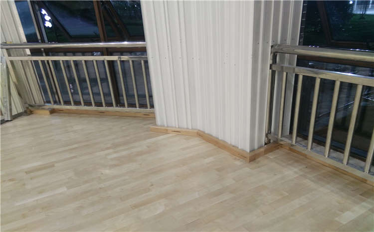 體育木地板安裝驗收什么?