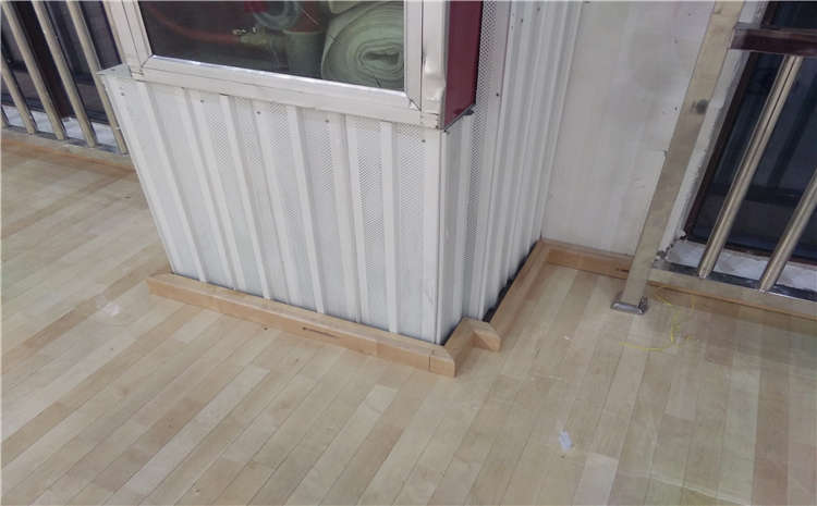 專業的舞臺運動木地板怎么保養?