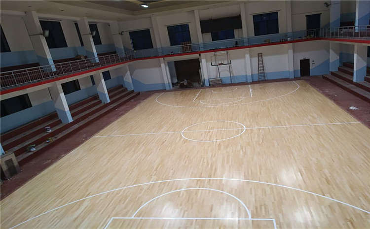 硬木企口羽毛球館木地板哪個牌子好?