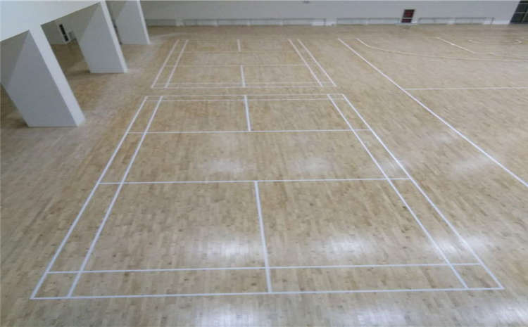 楓樺木體育木地板一般多少錢?