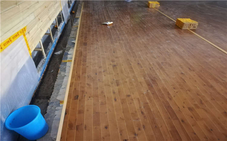 指接板運動籃球地板批發價格