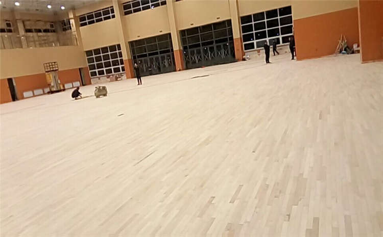22厚體育運(yùn)動地板造價(jià)