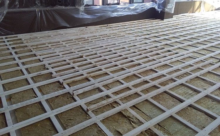 學(xué)校排球館木地板怎么保養(yǎng)?