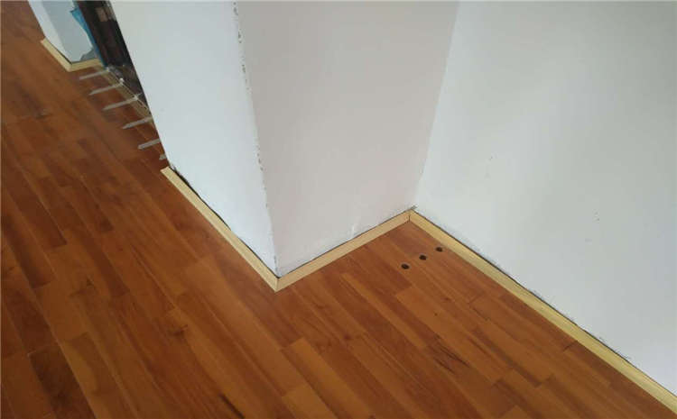 24厚運(yùn)動(dòng)籃球地板多少錢一平米?