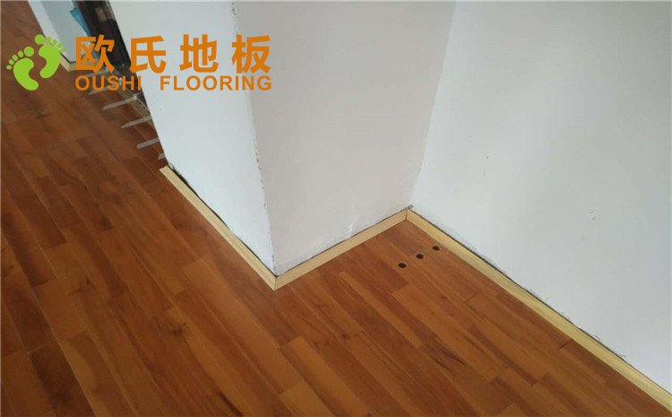 江西鷹潭第五中學(xué)舞蹈室木地板案例