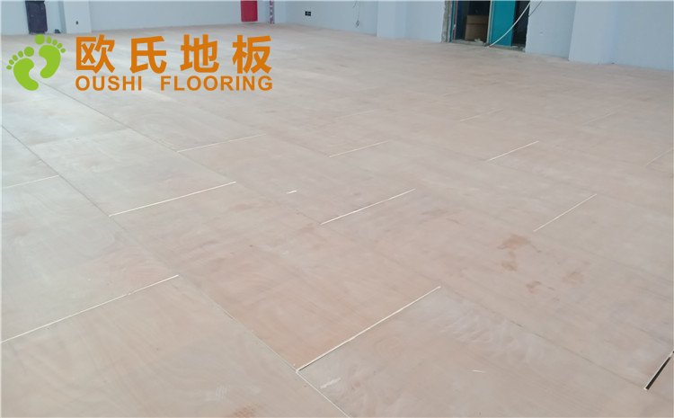 北京房山城建婁子水小學籃球館木地板案例