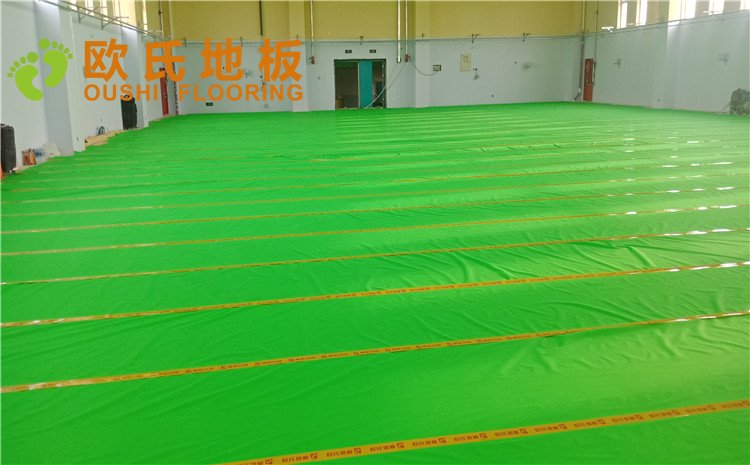 北京房山城建婁子水小學籃球館木地板案例