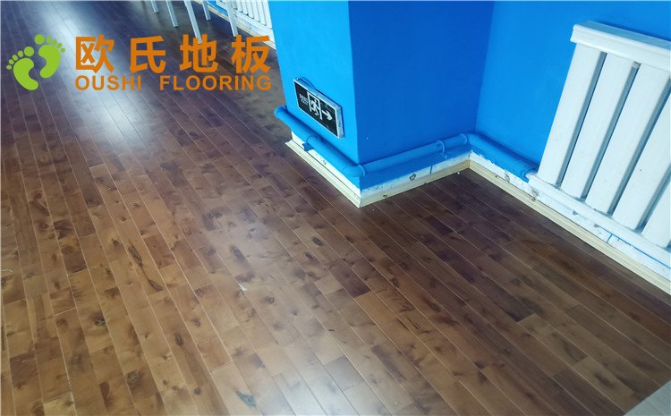 烏魯木齊北京北路東風花苑小區個人羽毛球館木地板項目—歐氏實木運動地板